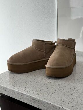 Ugg Classic Ultra Mini Platform Boot